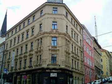 Victoria Hotel 4*